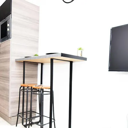 Cosy - Hyper Centre - Tramway - Terrasse - Lerelaisdodile3